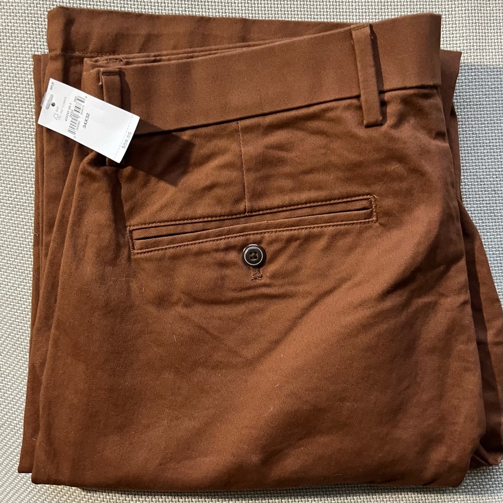 Gap 34x32 straight Fit chinos NWT